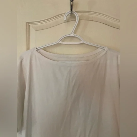 Lululemon High Low Tee - Picture 2 of 7